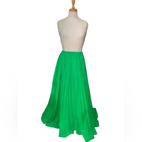 Vintage 70’s era line green pleated maxi dress with off white top size 6 - Picture 1 of 7